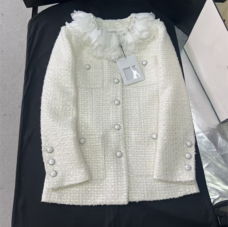 Winter Clothing Line - Customized European and American women's clothing